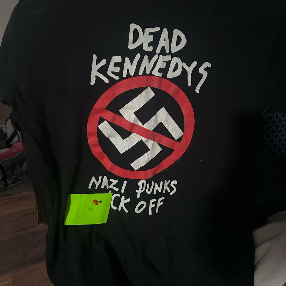 Dead Kennedy’s(Nazi Punks F*#k Off) Tee shirt